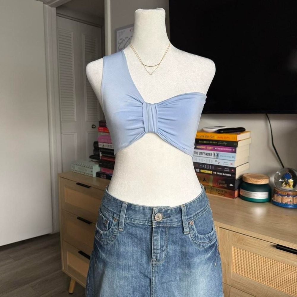 light blue one shoulder crop top